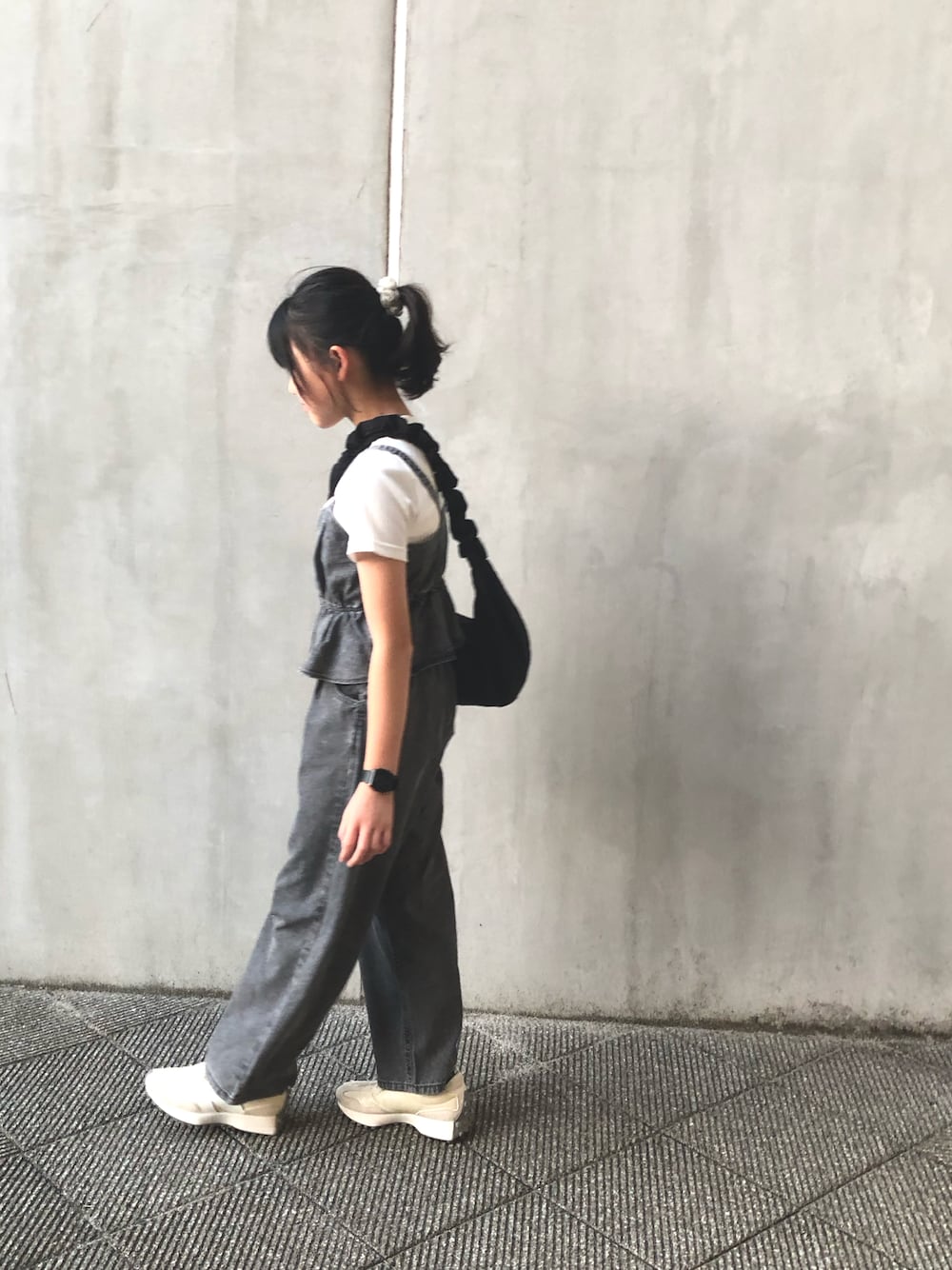 「GLOBAL WORKのトクトク3セット/デニム＋Tシャツ/575581（つなぎ/オールインワン、ブラック系）」を使った、nami *さん（キッズ・141cm）の夏コーディネートの1枚目の写真