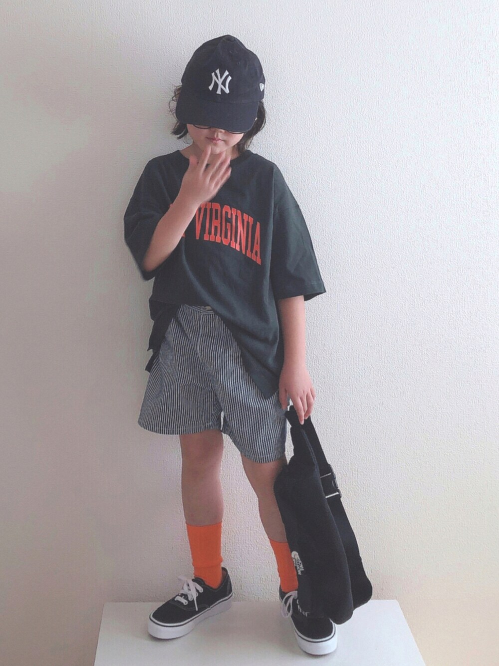 「ショートパンツ、ヒッコリー、ストライプパンツ、キャップ、オーセンティック、オレンジ、ロゴT、ゆるコーデ、カジュアル、ニューエラ」｜「LOWRYS FARMのデニムショートパンツ　937819（デニムパンツ、その他）」を使った、nami *さん（キッズ・110cm）の夏コーディネートの1枚目の写真