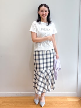 「index（インデックス）の【接触冷感／UVケア】裾レースロゴTシャツ《洗濯機OK／S-3L》（Tシャツ/カットソー、ホワイト系）」を使った、sone_156さん（レディース・156cm）の夏コーディネート