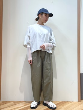 「Samansa Mos2 blue（サマンサモスモスブルー）のアイテム（キャップ）」を使った、arisaさん（レディース・161cm）の秋コーディネート