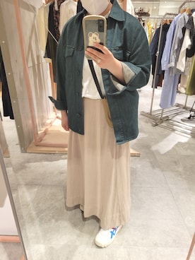 「アイテム（デニムジャケット、グリーン系）」を使った、わたこさん（レディース・163cm）の春コーディネート