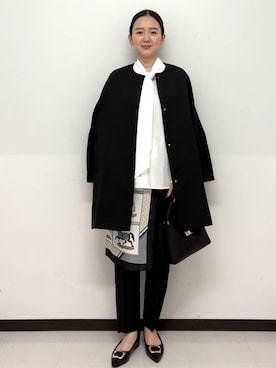 「アイテム（ノーカラーコート、ブラック系）」を使った、Hazukiさん（レディース・166cm）の冬コーディネート