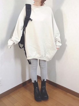 「antiqua」｜「アイテム（スウェット）」を使った、あゆさん（レディース・157cm）の秋コーディネート