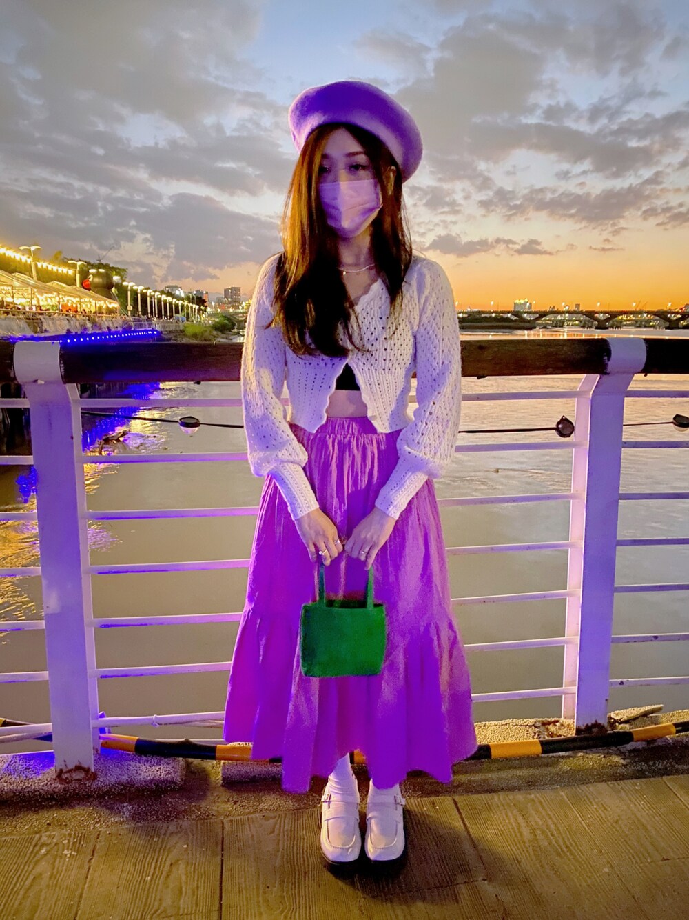 「ootd、outfit、winter wearing、oldskool、vintage、RETRO GIRL、lookbook、CASIO、90’s、Taiwan、purple、pink、green、WINTER STYLE」｜「CASIOのアイテム（腕時計、シルバー系）」を使った、Zooeyさん（レディース・165cm）の冬コーディネートの1枚目の写真