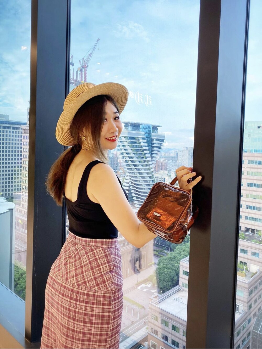 「ootd、outfit、vintage、oldskool、birthday、moussy、90’s、RETRO GIRL、SLY、autumn」｜「MOUSSYのCANOTIER HAT（ハット、ベージュ系）」を使った、Zooeyさん（レディース・165cm）の秋コーディネートの1枚目の写真