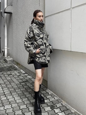 「アイテム（その他トップス、その他）」を使った、EMODA Official_STAFFさん（レディース・162cm）の秋コーディネート