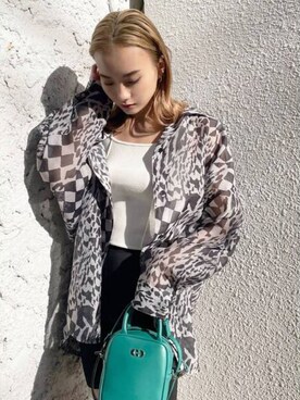 「EMODA（エモダ）のアイテム（シャツ/ブラウス）」を使った、EMODA Official_STAFFさん（レディース・162cm）の夏コーディネート