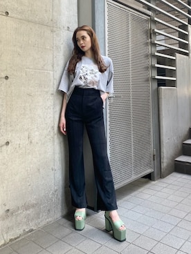 「アイテム（サンダル、グリーン系）」を使った、EMODA Official_STAFFさん（レディース・165cm）の夏コーディネート