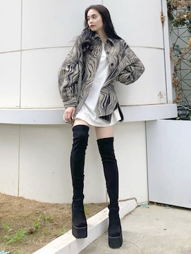 「EMODA（エモダ）のアイテム（ジャケット/アウター）」を使った、EMODA Official_STAFFさん（レディース・165cm）の秋コーディネート