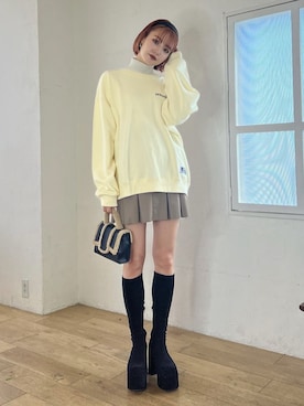 「EMODA」｜「アイテム（スウェット）」を使った、EMODA Official_STAFFさん（レディース・168cm）の秋コーディネート