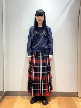 「URBAN RESEARCH Sonny Label（アーバンリサーチサニーレーベル）のアンチピリングバイカラーニット（ニット/セーター、ブルー系）」を使った、まりなさん（レディース・159cm）の秋コーディネート