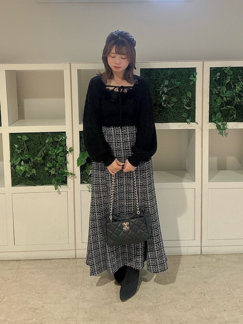 レイヤード風フェイクファー付ケーブルニットトップス
