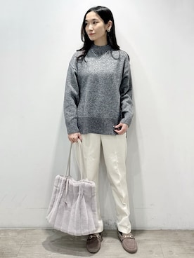 「アイテム（ピアス（両耳用）、ベージュ系）」を使った、yuicciさん（レディース・156cm）の冬コーディネート
