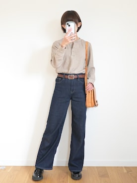「UNIQLO（ユニクロ）のアイテム（Tシャツ/カットソー、ベージュ系）」を使った、chestnut.archiveさん（レディース・160cm）の春コーディネート