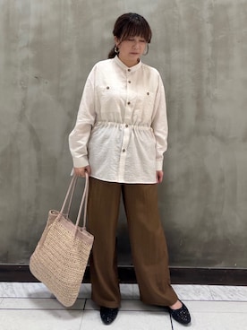 「grove（グローブ）の【貴島明日香さん着用/体型カバー】洗えるシアーサファリシャツジャケット（シャツ/ブラウス、ホワイト系）」を使った、すえさん（レディース・158cm）の春コーディネート