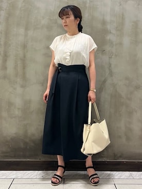 「grove（グローブ）のフロントラッフルフリルブラウス（シャツ/ブラウス、ホワイト系）」を使った、すえさん（レディース・158cm）の夏コーディネート