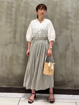 「grove（グローブ）の【夏に嬉しい機能付き】ランタンスリーブシャツブラウス（シャツ/ブラウス、ホワイト系）」を使った、すえさん（レディース・158cm）の春コーディネート