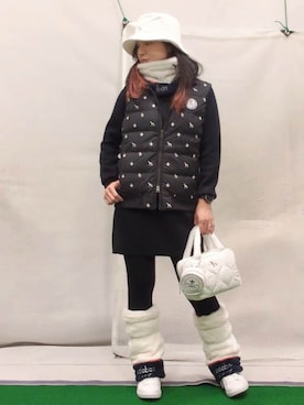 「アイテム（ネックウォーマー/スヌード、ホワイト系）」を使った、saosao.golfさん（レディース・164cm）の冬コーディネート