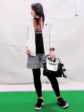 「adabat（アダバット）のアイテム」を使った、saosao.golfさん（レディース・164cm）の春コーディネート
