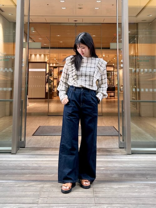 カーバー 牛腰モデル + グラビティの組み合わせ Clarks Japan Online StoreClarks Japanさんのサンダルを使った