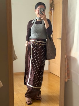 「UNIQLO（ユニクロ）のアイテム（Tシャツ/カットソー、ブラウン系）」を使った、sakunoclosetさん（レディース・156cm）の夏コーディネート