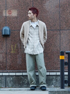 「WISM（ウィズム）のNAMELESSNESS / ネームレスネス DUCK CURVE PANT（その他パンツ、ベージュ系）」を使った、YOSHIMURAさん（メンズ・170cm）の春コーディネート