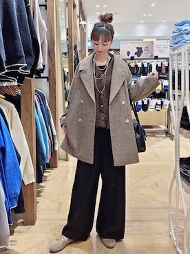 「アイテム（チェスターコート）」を使った、K・Nさん（レディース・161cm）の秋コーディネート