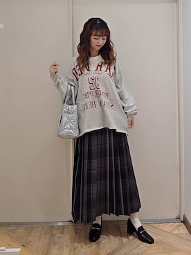 「アイテム（ローファー）」を使った、K・Nさん（レディース・161cm・40代）の秋コーディネート
