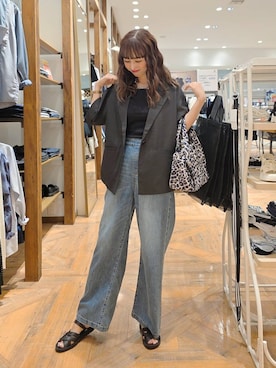 「アイテム（テーラードジャケット）」を使った、K・Nさん（レディース・161cm・40代）の夏コーディネート