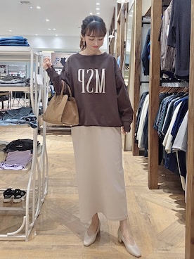 「アイテム（スウェット）」を使った、K・Nさん（レディース・161cm・40代）の秋コーディネート