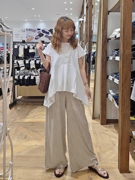 「GLOBAL WORK（グローバルワーク）のひんやり涼しい/フローズン切り替えペプラム/647529（Tシャツ/カットソー、ホワイト系）」を使った、K・Nさん（レディース・161cm）の夏コーディネート