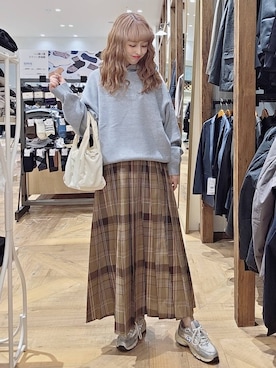 「GLOBAL WORK（グローバルワーク）のアイテム（トートバッグ）」を使った、K・Nさん（レディース・161cm）の秋コーディネート