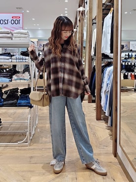 「GLOBAL WORK（グローバルワーク）のGOODデニムバギーパンツ/498388（デニムパンツ）」を使った、K・Nさん（レディース・161cm・40代）の秋コーディネート