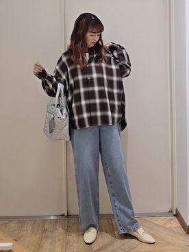 「GLOBAL WORK（グローバルワーク）のGOODデニムバギーパンツ/498388（デニムパンツ）」を使った、K・Nさん（レディース・161cm・40代）の秋コーディネート