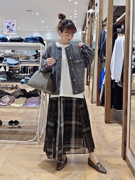 「アイテム（ショルダーバッグ）」を使った、K・Nさん（レディース・161cm・40代）の秋コーディネート