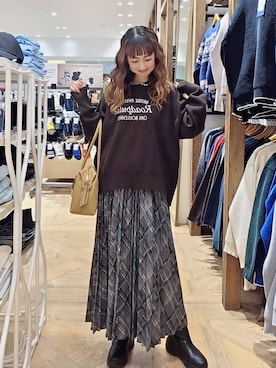 「アイテム（ボストンバッグ）」を使った、K・Nさん（レディース・161cm・40代）の秋コーディネート