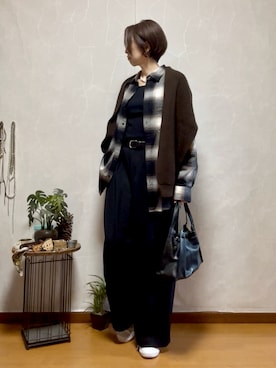 「アイテム（シャツ/ブラウス）」を使った、ema.さん（レディース・166cm・40代）の秋コーディネート