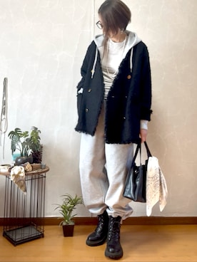 「アイテム（スウェットパンツ）」を使った、ema.さん（レディース・166cm・40代）の冬コーディネート