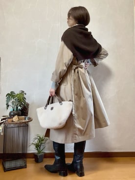 「アイテム（トレンチコート）」を使った、ema.さん（レディース・166cm）の秋コーディネート