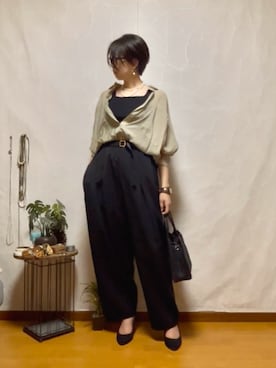 「COLONY 2139（コロニートゥーワンスリーナイン）のアイテム（トップス）」を使った、ema.さん（レディース・166cm）の秋コーディネート