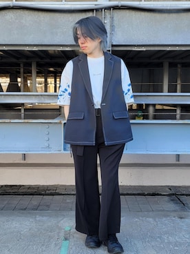 「JUNRED（ジュンレッド）のアイテム（スラックス）」を使った、ケータさん（メンズ・169cm）の春コーディネート