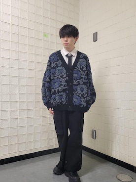 「JUNRED（ジュンレッド）のアイテム（カーゴパンツ）」を使った、ケータさん（メンズ・169cm）の冬コーディネート