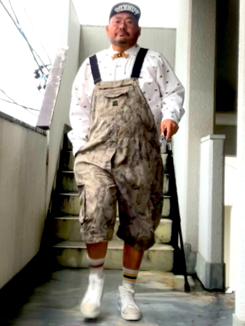 「春夏コーデ、メンズファッション、でぶ、デブですがなにか？、デブでもオシャレしたい」｜「PUNK DRUNKERSのアイテム（キャップ、ブラック系）」を使った、メルヘン翁さん（メンズ・178cm）の春コーディネートの1枚目の写真