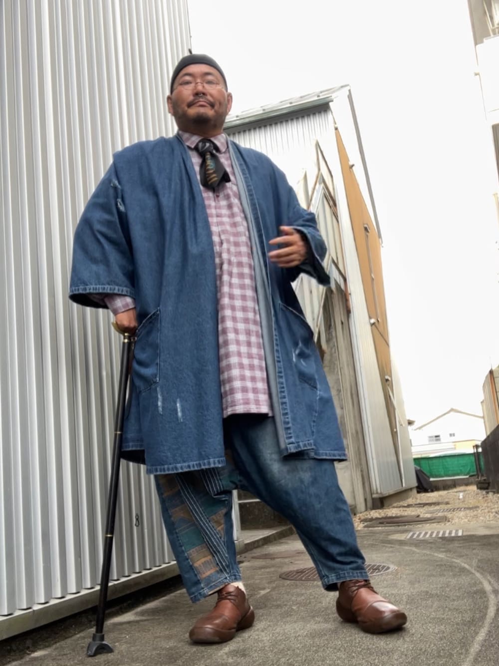 「おじコーデ、オジかわ、デブでもオシャレ、デブですがなにか？、秋冬コーデ、メガネ男子、秋服まるっと大公開」｜「めっちゃでっかい。被りのシャツのアイテム（シャツ/ブラウス、その他）」を使った、メルヘン翁さん（メンズ・178cm）の秋コーディネートの1枚目の写真