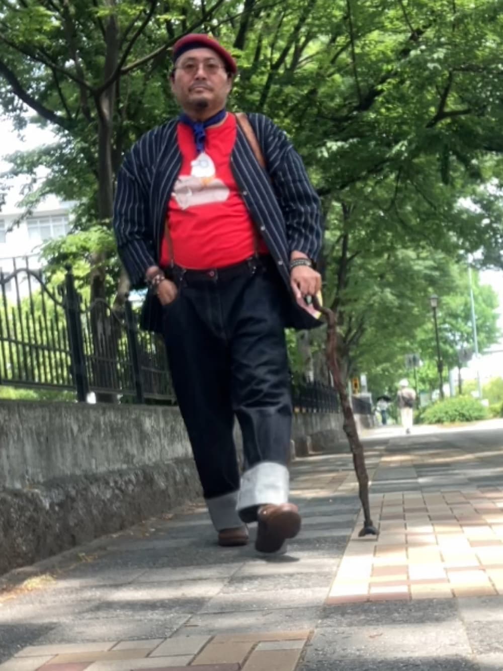 「メンズコーデ、夏コーデ、和風ミックス、でぶ、デブですがなにか？、メガネ×ニット帽、めがね × ベレー」｜「CUNEのアイテム（デニムパンツ、ブルー系）」を使った、メルヘン翁さん（メンズ・178cm）の夏コーディネートの1枚目の写真