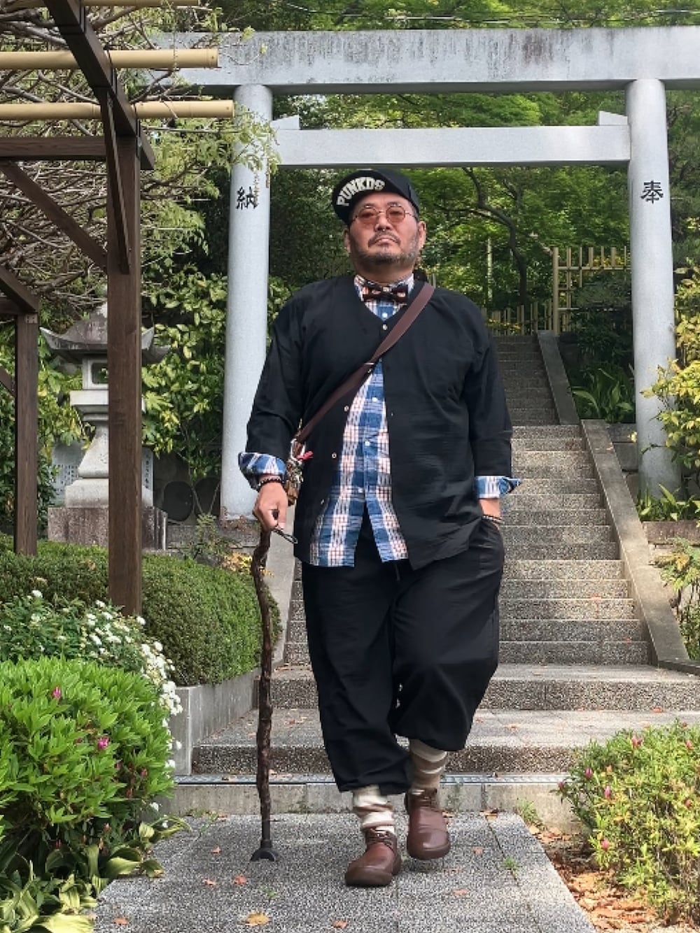「でぶ、デブでもオシャレ、デブですがなにか？、春服コーデ、おじさん、和服MIX、メガネ」｜「PUNK DRUNKERSのアイテム（帽子、ブラック系）」を使った、メルヘン翁さん（メンズ・178cm）の春コーディネートの1枚目の写真
