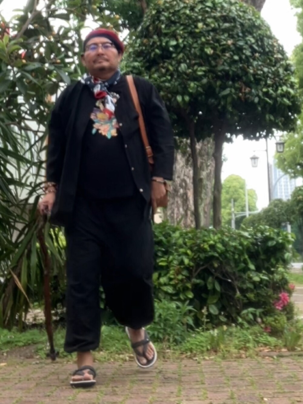 「初夏コーデ、おじさん、でぶ、デブでもオシャレ、デブですがなにか？、めがね × ベレー、和風ミックス」｜「ノンブランドコーデですのアイテム（その他、その他）」を使った、メルヘン翁さん（メンズ・178cm）の春コーディネートの1枚目の写真