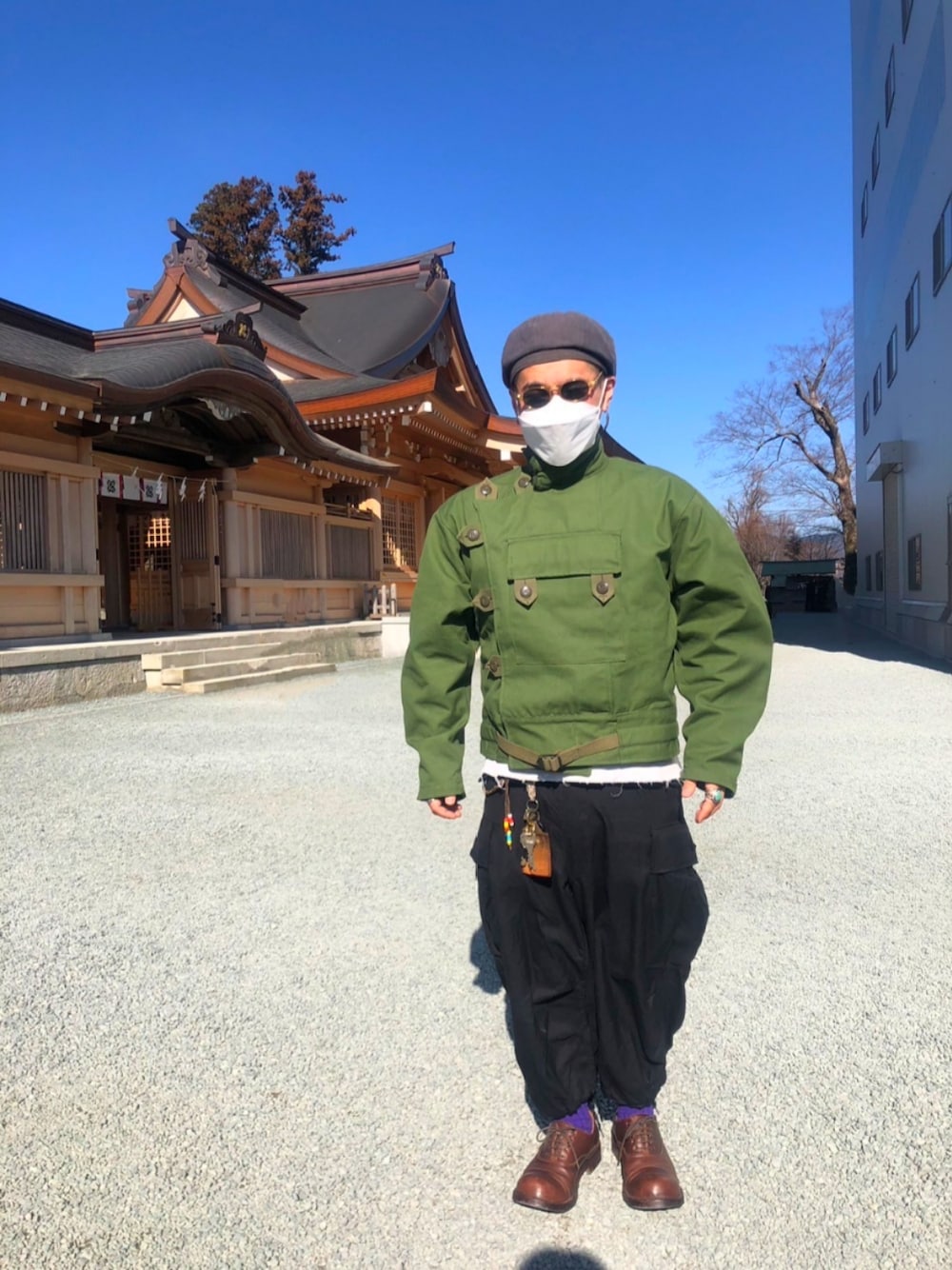 「スウェーデン軍のアイテム（ミリタリージャケット、グリーン系）」を使った、kotaさん（メンズ・170cm）の夏コーディネートの1枚目の写真