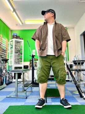 「AVIREX（アヴィレックス）のアイテム（カーゴパンツ）」を使った、101mmgさん（メンズ・175cm）の夏コーディネート