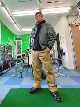 「AVIREX（アヴィレックス）のアイテム（ジャケット/アウター）」を使った、101mmgさん（メンズ・175cm）の冬コーディネート